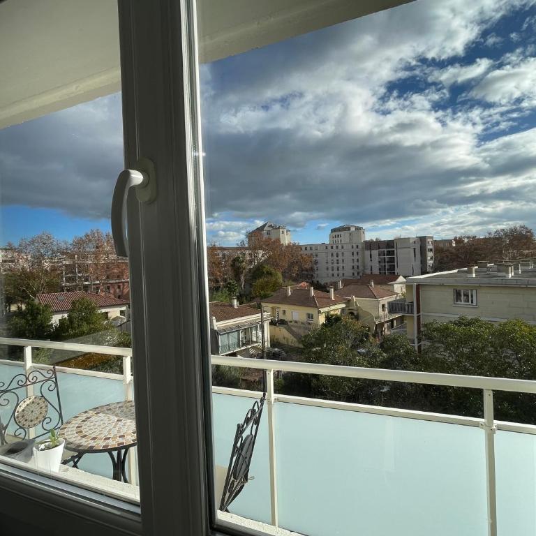Appartement Port Marianne Montpellier - Apartamento de 2 dormitorios - 64