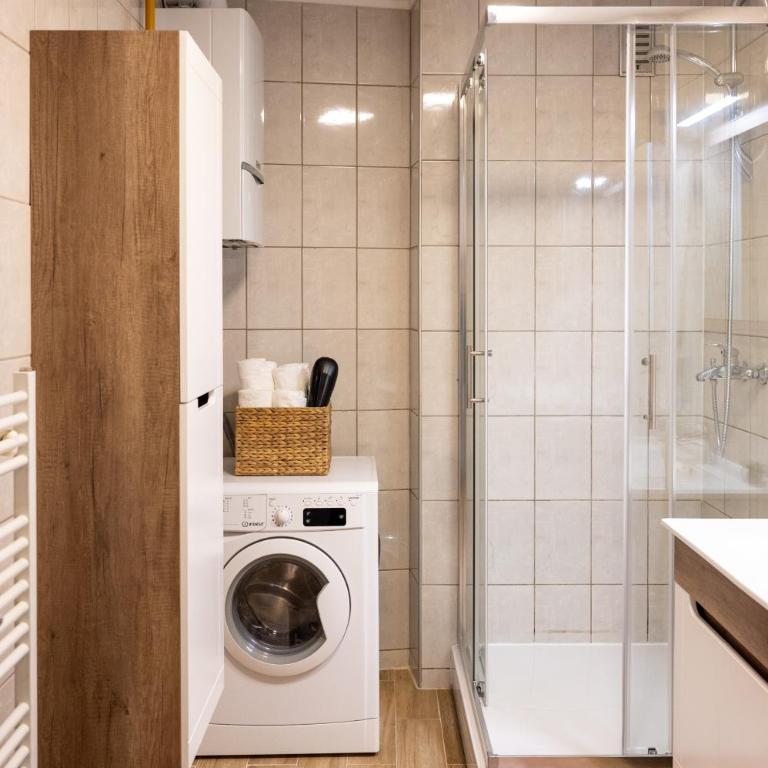 Poppy Elegance City Center & Free parking - One-Bedroom Apartment - 19