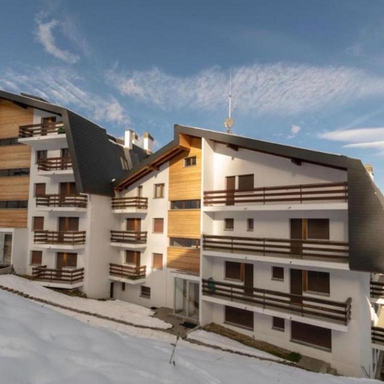 MP24 Ski in, out apartment on slopes with indoor private parking space - Apartment mit 3 Schlafzimmern - 1