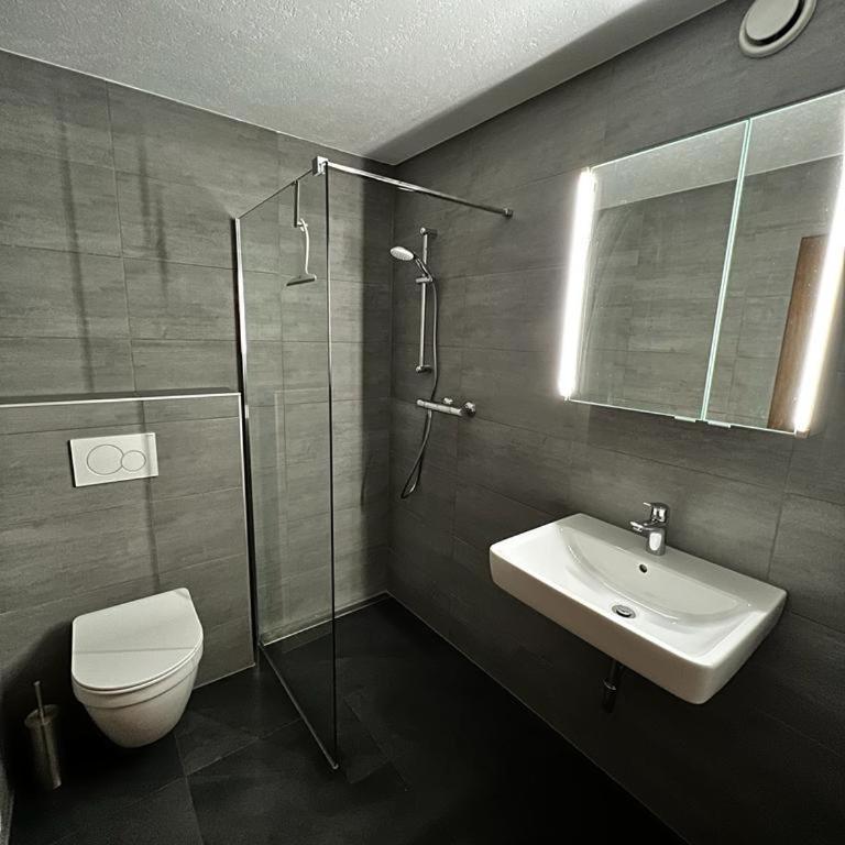 MP24 Ski in, out apartment on slopes with indoor private parking space - Apartment mit 3 Schlafzimmern - 21