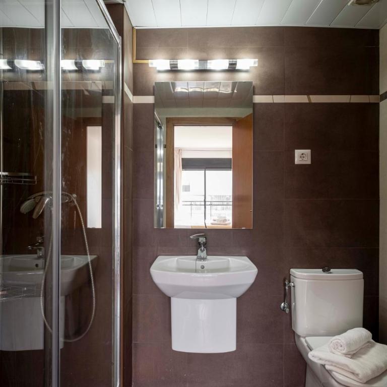 Apartment close to Diagonal Beach - Three-Bedroom Apartment - 28