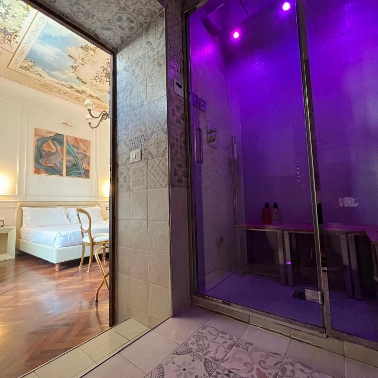 Navona Central Suites - Suite Superior con Vasca Idromassaggio e Sauna a Vapore - 2