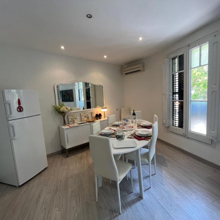 Barcelona 54 Apartment Rentals - Sagrada Familia Apartment for 6-9 people - 9