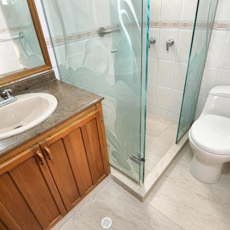 Apartamento cerca a la playa en el Rodadero - Apartamento de 3 dormitorios - 6