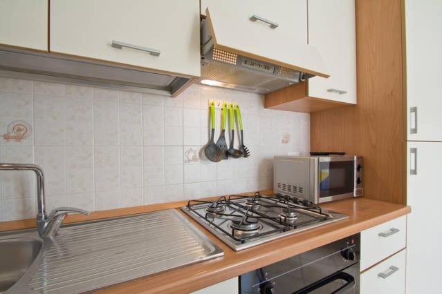 Case vacanze Mirko IMPERIA BORGO MARINA - Appartamento con 1 Camera da Letto - 10