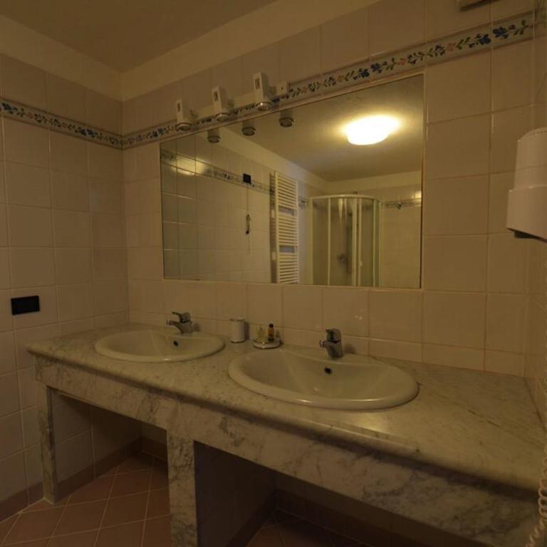 Hotel Baita Cretaz - Family Room (2 Adults + 2 Children) - 1