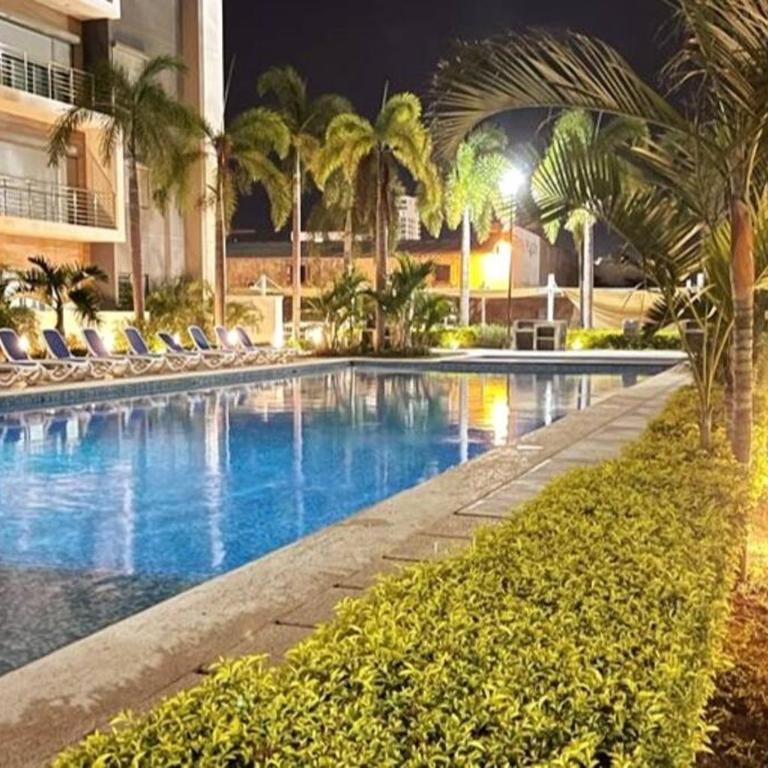 VITA - Excelente ubicación y espectacular alberca. - Three-Bedroom Apartment - 13