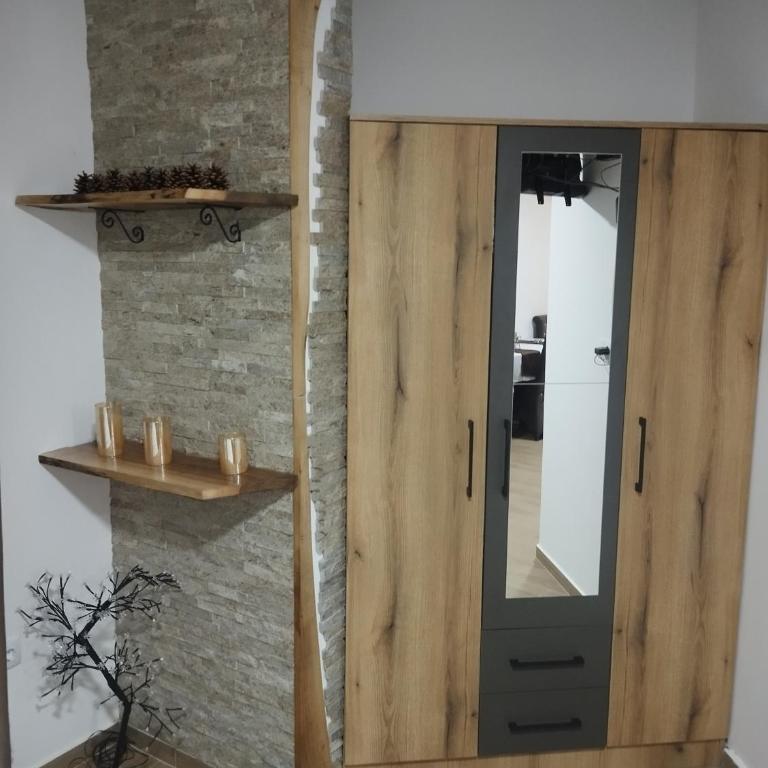 Lela Kop - Standard Studio - 34