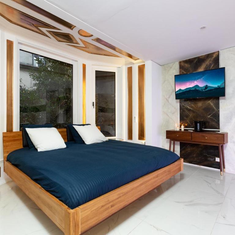 ART & SPA Luxury bedroom at the heart historical center - Apartment mit 1 Schlafzimmer - 1