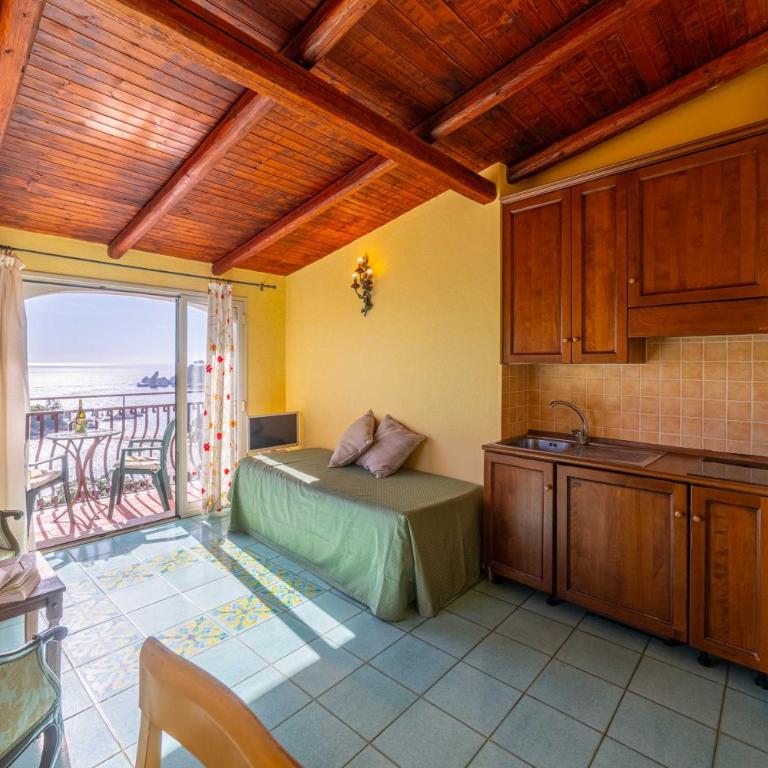 Mendolia Beach Hotel - Camera Queen con Vista Mare - 7