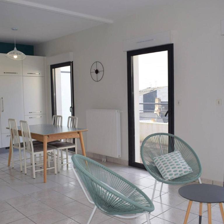 Bel appartement entièrement rénové 5 personnes au centre ville de PERROS-GUIREC - Ref 923 - Apartment mit 2 Schlafzimmern - 3