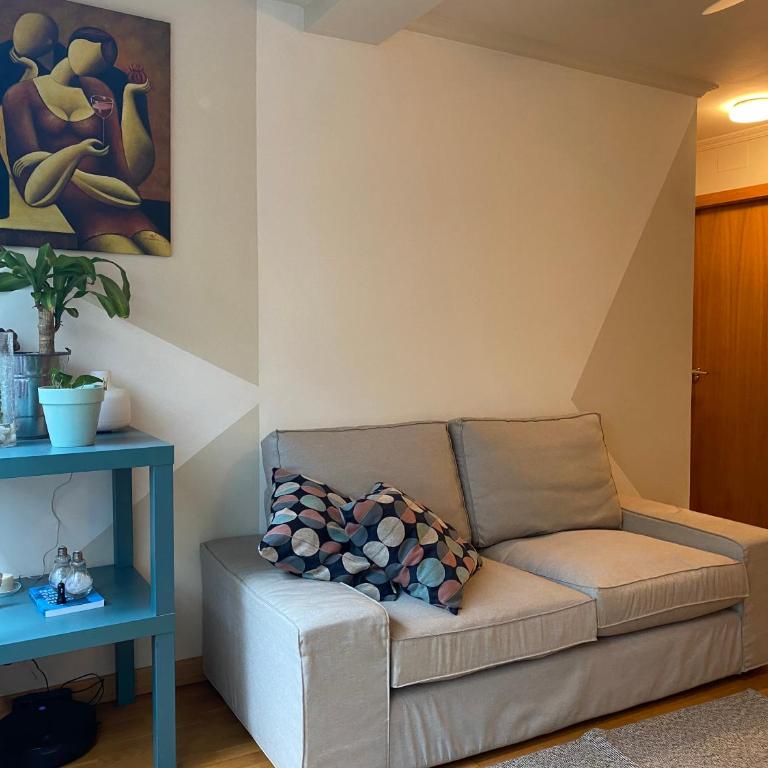 Moderno apartamento con encanto en el centro de Vigo - Apartamento de 1 dormitorio - 2