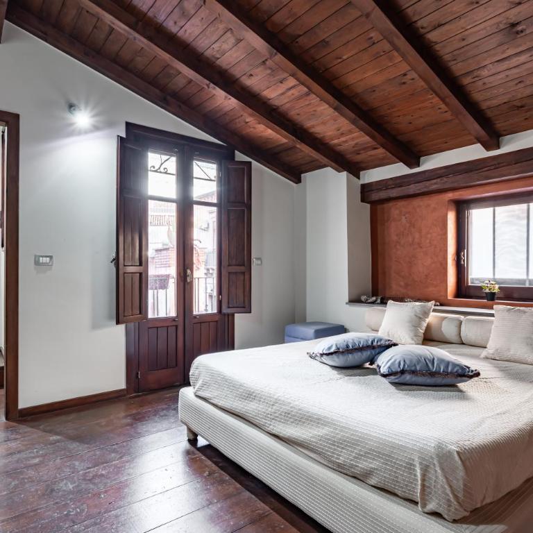 GuestHost - Castello Ursino Apartment with Balcony - One-Bedroom Apartment - 14