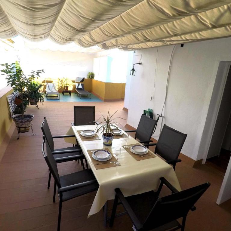 Duplex acogedor con gran terraza en pleno centro de Sevilla! - Apartamento de 2 dormitorios - 5