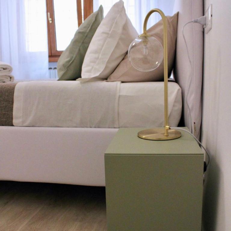 Cozy home close to the city center - One-Bedroom Apartment - 17