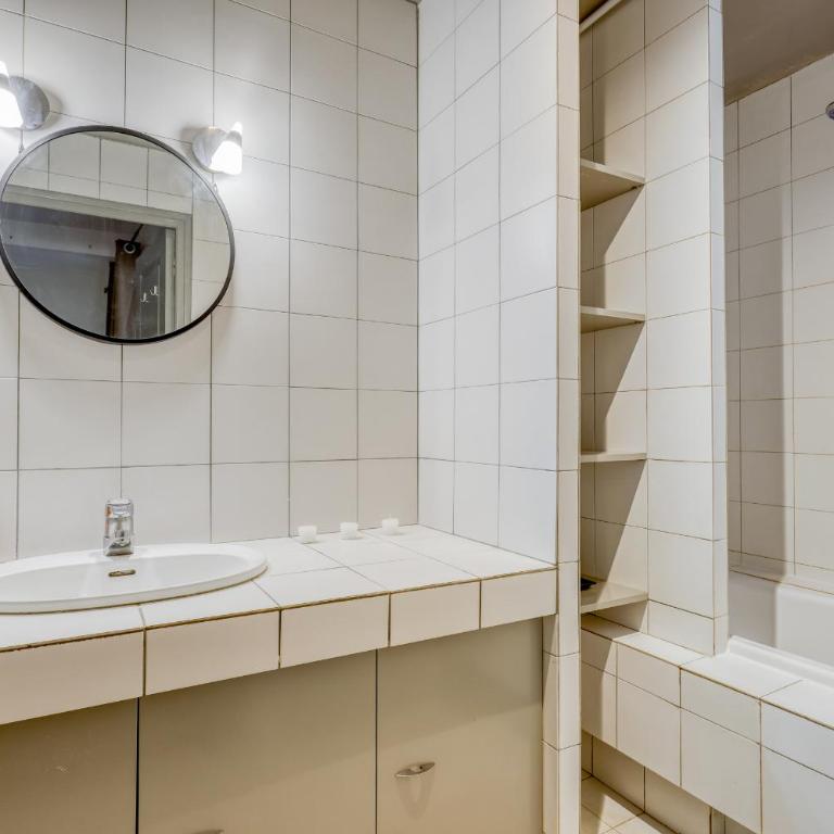 Spacious & lovely flat-Up to 10 guests-Paris 10 - Appartement Supérieur - 7