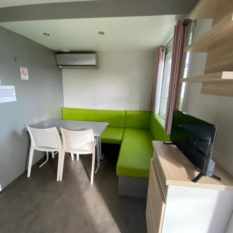 Camping L' Arlesienne - Mobile Home Confort (1-3 Personnes) - 3