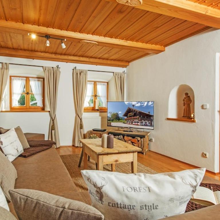 Gästehaus Menkenbauer inkl. Chiemgaukarte - Haus mit 5 Schlafzimmern - 6