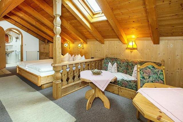 Gästehaus Menkenbauer inkl. Chiemgaukarte - Haus mit 5 Schlafzimmern - 18
