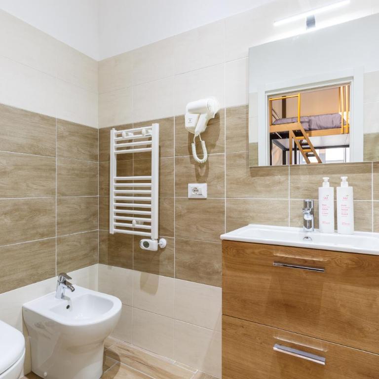 Central Station Apartments & Suites by Wonderful Italy - Two-Bedroom Apartment - 21