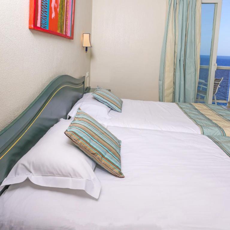 Hotel Saint Christophe - Chambre Double Standard - Vue Partielle sur Mer - 1