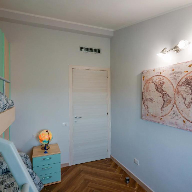 exclusive use swimming pool available from 1May to 30 October - Two-Bedroom House - 39