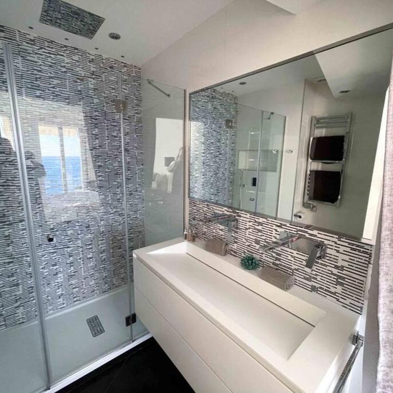 Stunning 2 bedroom flat with sea view on Croisette - Apartment with Sea View - 10