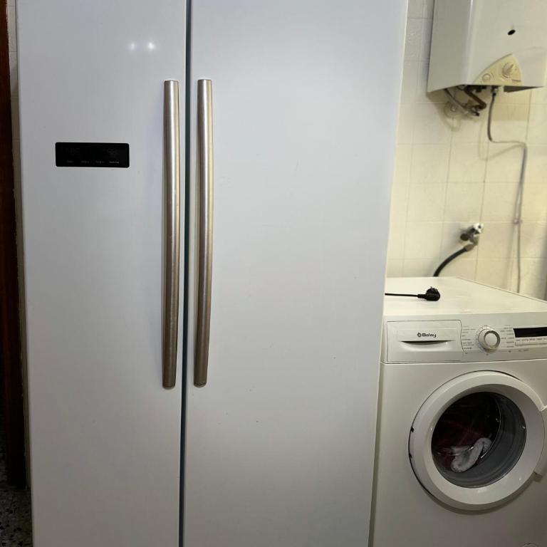 Happy Hideaway - Three-Bedroom Apartment - 13