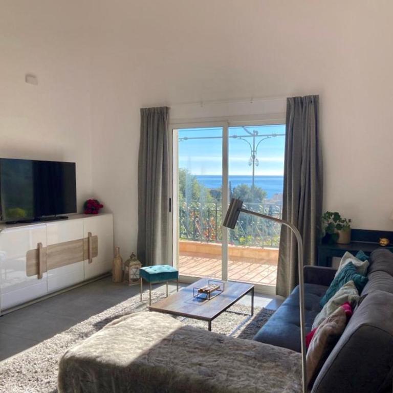 Villa panoramique vue mer et jardin-6 personnes-Menton - Villa 3 Chambres - 10