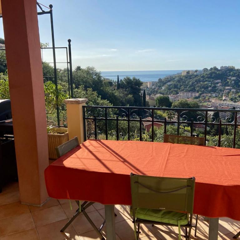 Villa panoramique vue mer et jardin-6 personnes-Menton - Villa 3 Chambres - 14