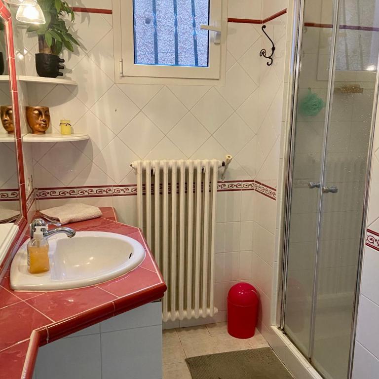 Villa panoramique vue mer et jardin-6 personnes-Menton - Villa 3 Chambres - 13