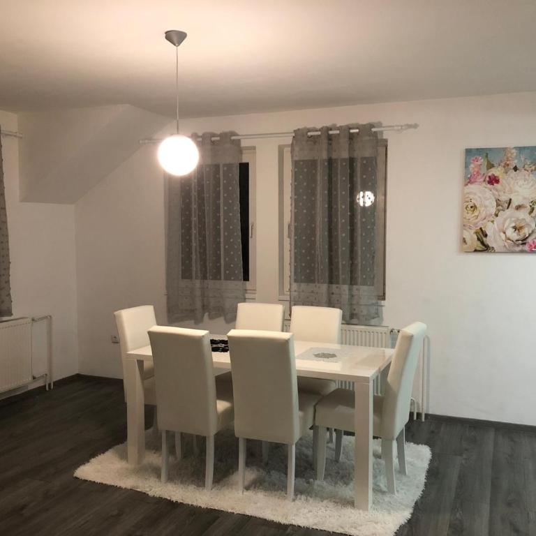 Apartman_Alex - Three-Bedroom Apartment - 5