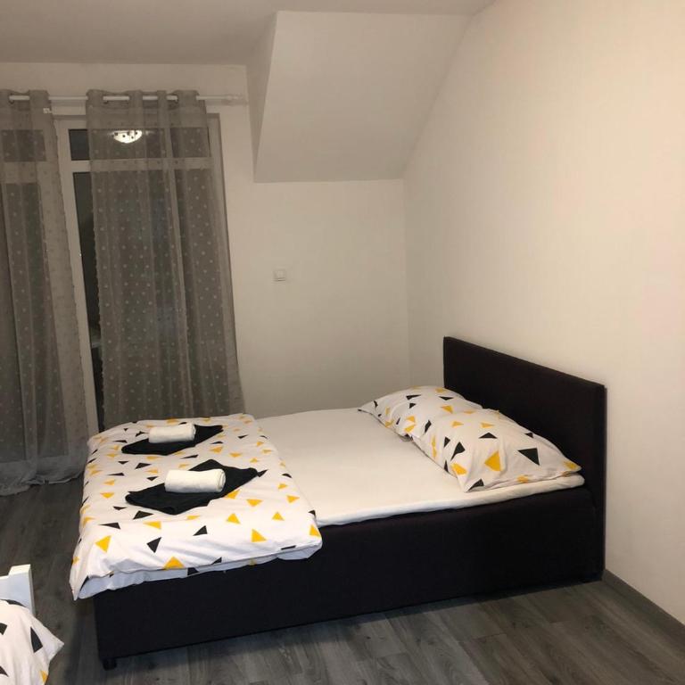 Apartman_Alex - Three-Bedroom Apartment - 7