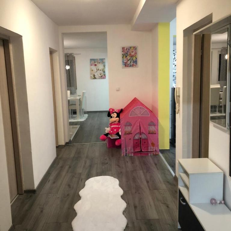 Apartman_Alex - Three-Bedroom Apartment - 13