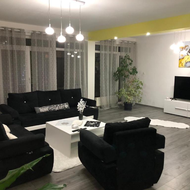 Apartman_Alex - Three-Bedroom Apartment - 2