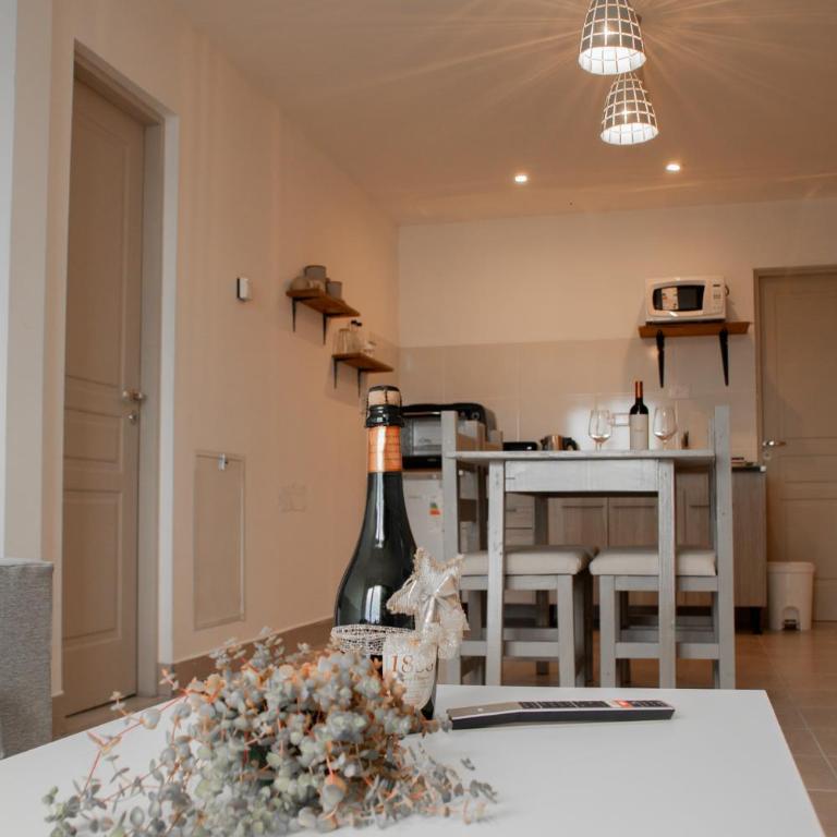 Robinson Alojamientos - Edificio Erico Orlando - One-Bedroom Apartment - 6