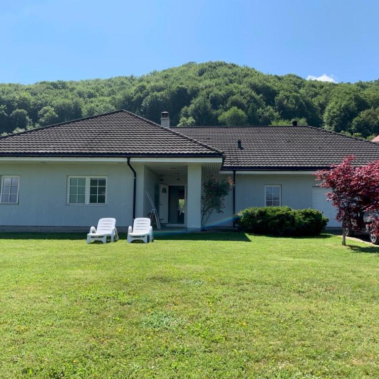 Villa Lux Kolasin - Vila sa 2 Spavaće Sobe - 1