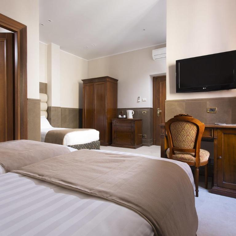 Hotel Teatro Pace - Camera Tripla Comfort - 3