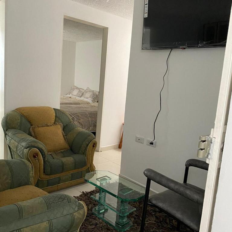 Acogedor Apartamento Pequeño e Independiente - Two-Bedroom Apartment - 2