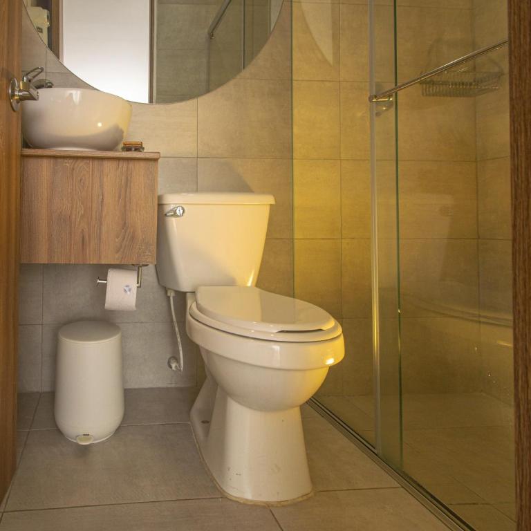 Hotel Centro Monteria - Standard Double Room with Fan - 2