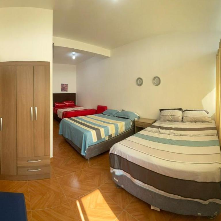 Hospedaje Pinos del Mar - Triple Room with Pool View - 5