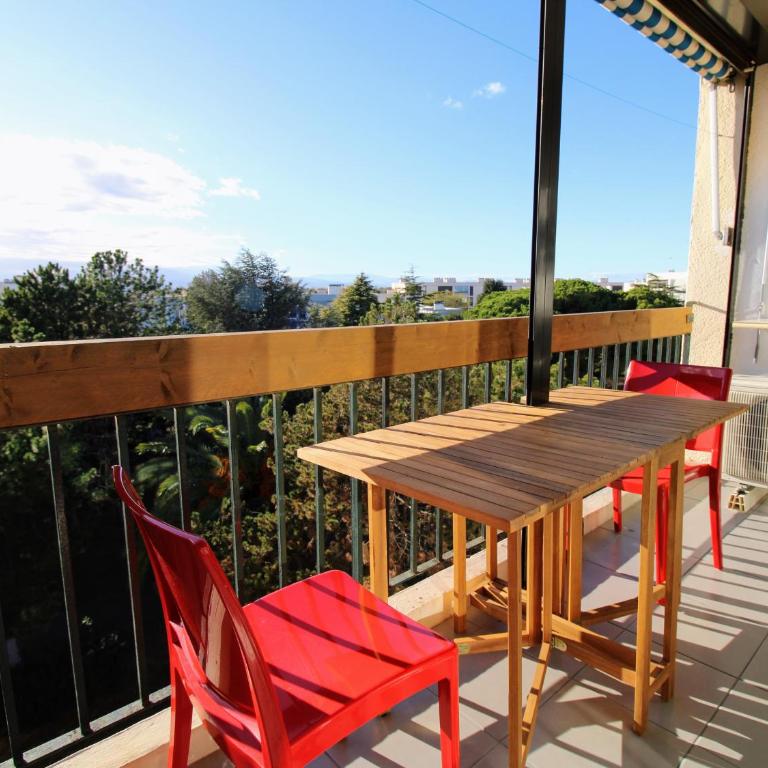 Appartement T3 à 300m des plages avec parking et terrasse - FR-1-309-414 - Apartment - 1