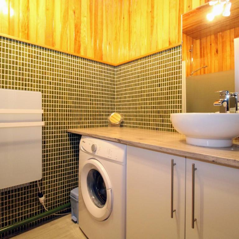 Appartement T3 à 300m des plages avec parking et terrasse - FR-1-309-414 - Apartment - 7