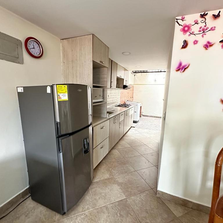 Casa hermosa en el centro de la ciudad. - Apartamento de 1 dormitorio - 5
