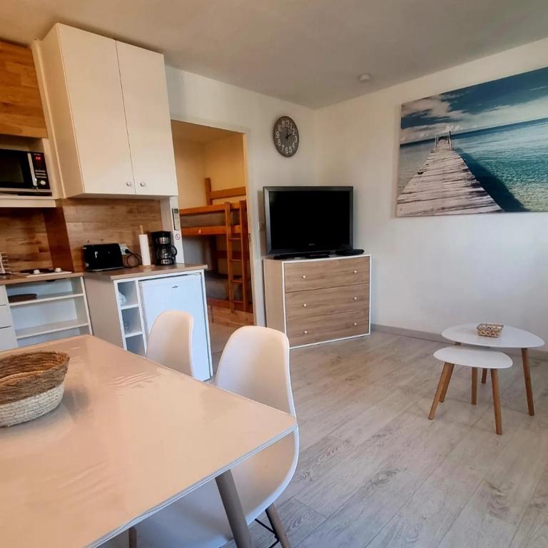 100 m de la plage - Les Cigales de Mer - Studio Cabine - Parking - Studio - 6