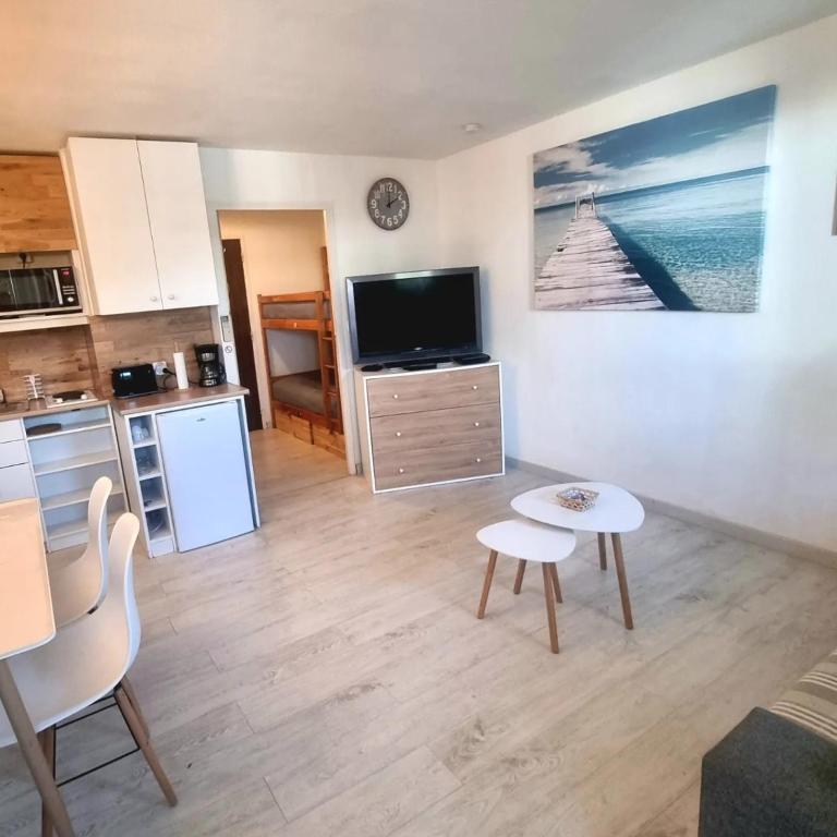 100 m de la plage - Les Cigales de Mer - Studio Cabine - Parking - Studio - 4