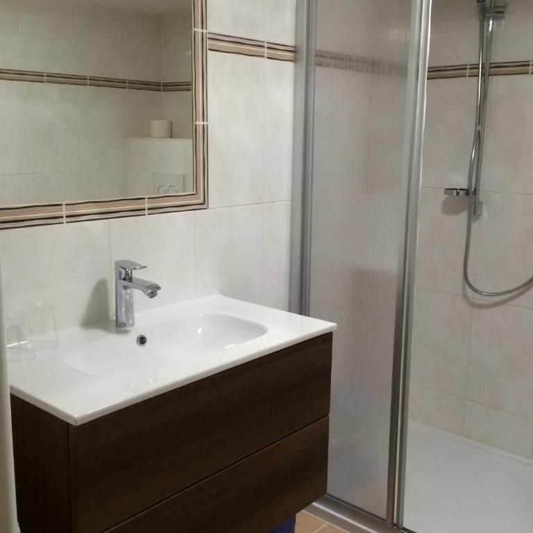 Haus Sonnenhang - Apartment mit 2 Schlafzimmern und Balkon - 7