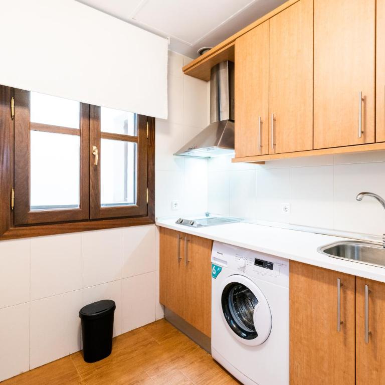 Piso junto a Mercado de San Agustín y Catedral en Granada - One-Bedroom Apartment - 12