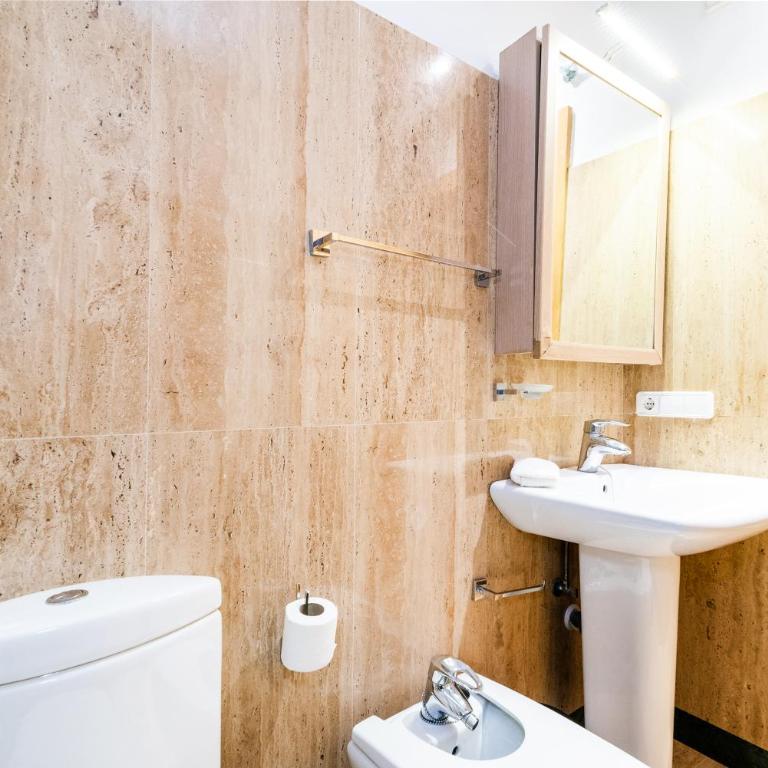 Piso junto a Mercado de San Agustín y Catedral en Granada - One-Bedroom Apartment - 23