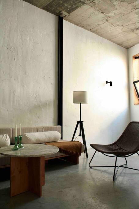 Beautiful stylish apartment next to downtown B-CrrB - Studio Apartment - 8